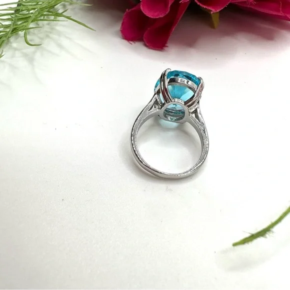 NEW⚜️Teal Faceted Glass Crystal Cocktail Ring - Picture 5 of 6